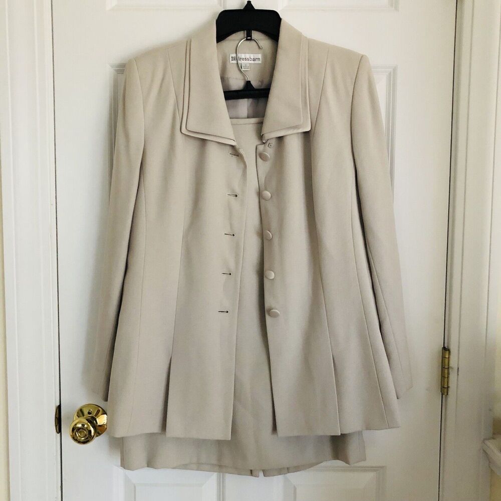 DRESS BARN 2 PC LIGHT GRAY SKIRT & SUIT JACKET SIZE 14 Double Neck, Full lined